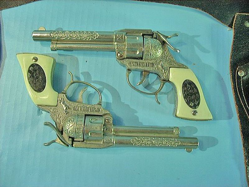 6 white  plastic bullets for Paladin cap gun holster 